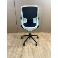 Refurbished Orangebox Do Chair – White/Black, Recline, Armrests, Lumbar image 6