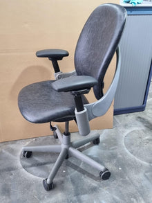 Refurbished Steelcase Leap Ergonomic Chair – Smokey Grey/Black Leather