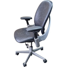 Refurbished Steelcase Leap Ergonomic Chair – Smokey Grey/Black Leather image 8