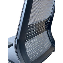 Refurbished Steelcase Think V1 Task Chair – Great Condition, Multiple Available image 8