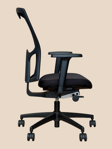 Refurbished Kinnarps Mento Black Mesh Office Chair image 2
