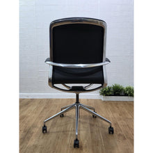 Refurbished Dynamic Lucia Executive Office Chair – Height Adjustable, Back Recline image 4