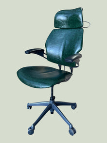 Refurbished Humanscale Freedom Headrest Chair – Vintage Green Leather image 7