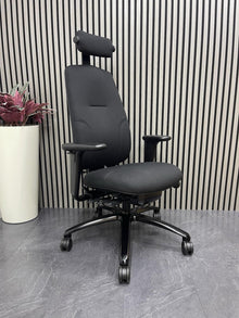 RH Logic 220 Fully Loaded Chair - All Black (Rrp£1548) - UK Delivery