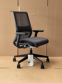Refurbished Steelcase Think V1 Task Chair – Great Condition, Multiple Available