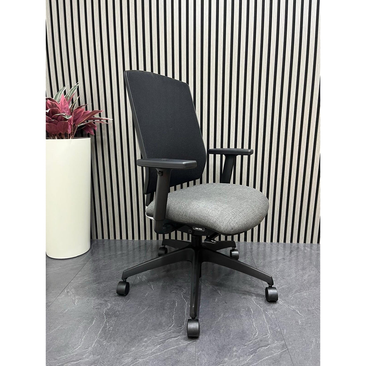 Boss Design Felix Ergonomic Chair - Rrp£649 - UK Delivery