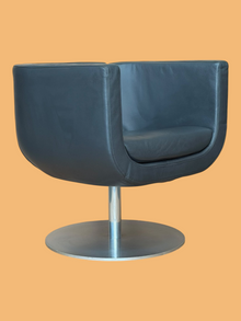 Refurbished B&B Italia Tulip Leather Swivel Armchair – Black image 6
