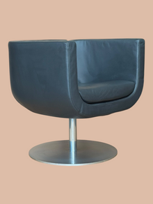 Refurbished B&B Italia Tulip Leather Swivel Armchair – Black image 6