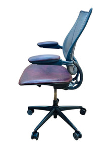 Refurbished Humanscale Liberty Chair – Oxblood Leather Seat image 4