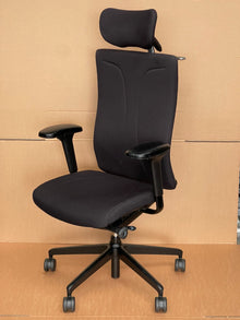 Senator Agitus High-Back Mesh Chair with Headrest – Refurbished image 3