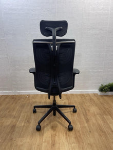 Refurbished Senator Agitus Executive Office Chair – Black Leather