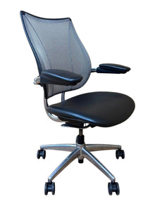 Refurbished Humanscale Liberty Mesh Chair – Black Leather & Polished Frame image 3