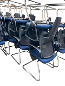 Refurbished Mesh Visitor Chairs – Blue Seats, Cantilever, Set of 4 image 5