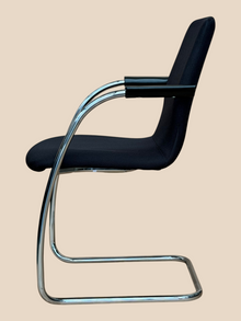 Refurbished Orangebox Go Visitor Chair in Black image 5