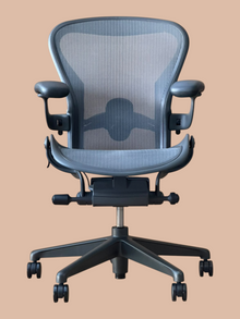 Refurbished Herman Miller Aeron Remastered Size B – Graphite, Lumbar image 2