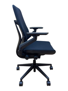 Grade A Refurbished Steelcase Gesture Office Chair – Navy image 4