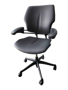 Refurbished Humanscale Freedom Task Chair – Black Leather image 4