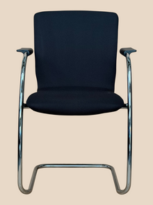Refurbished Orangebox Go Visitor Chair in Black image 3
