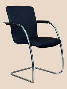 Refurbished Orangebox Go Visitor Chair in Black image 1