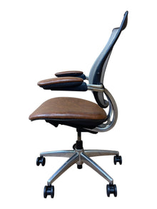 Refurbished Humanscale Liberty Mesh Chair – Vintage Brown Leather image 8