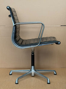 Refurbished Vintage ICF EA 108 Leather Conference Chair image 2