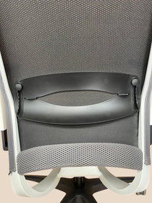 Drabert by Kinnarps Grey Mesh & Leather Chair – Refurbished image 10