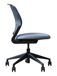 Refurbished Steelcase Cobi Meeting Chair – Grey Seat, Black Frame image 4