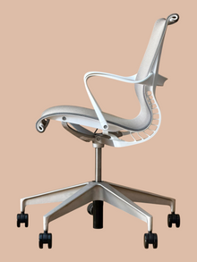 Refurbished Herman Miller Setu Mesh Chair – White Frame, Grey Mesh image 3