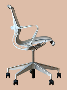 Refurbished Herman Miller Setu Mesh Chair – White Frame, Grey Mesh image 4
