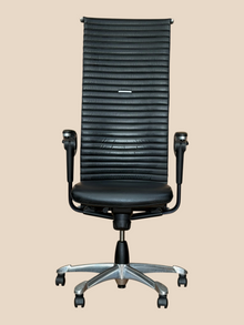 Refurbished HÅG Excellence 9331 Black Leather Chair image 8