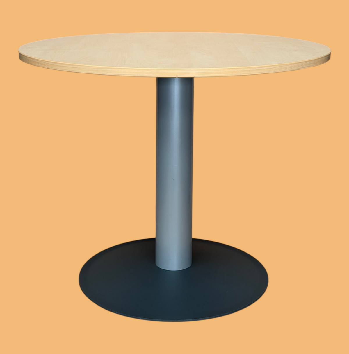 Refurbished Kinnarps Round Meeting Tables – Light Wood Finish, Set of 2