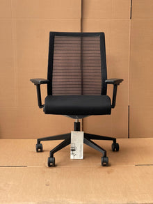 Steelcase Think V1 Black Mesh Ergonomic Chair – Refurbished image 2