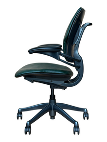 Refurbished Humanscale Freedom Chair – Vintage Green Leather image 3