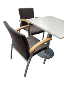 Refurbished Square Meeting Table & 4 Kinnarps Chairs – Set image 9