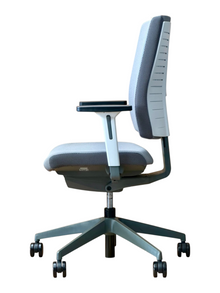 Refurbished Senator Freeflex Task Chair – Light Grey, White Back image 4