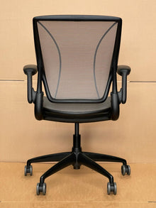 Humanscale Diffrient World Grey Mesh Chair – Refurbished image 4