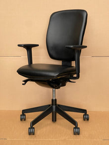 Refurbished Senator Dash Fully Adjustable Chair – Black PU image 7