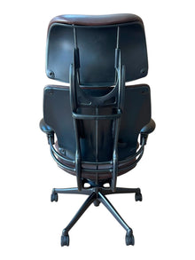 Refurbished Humanscale Freedom Headrest Chair – Brown Cowhide Leather image 5