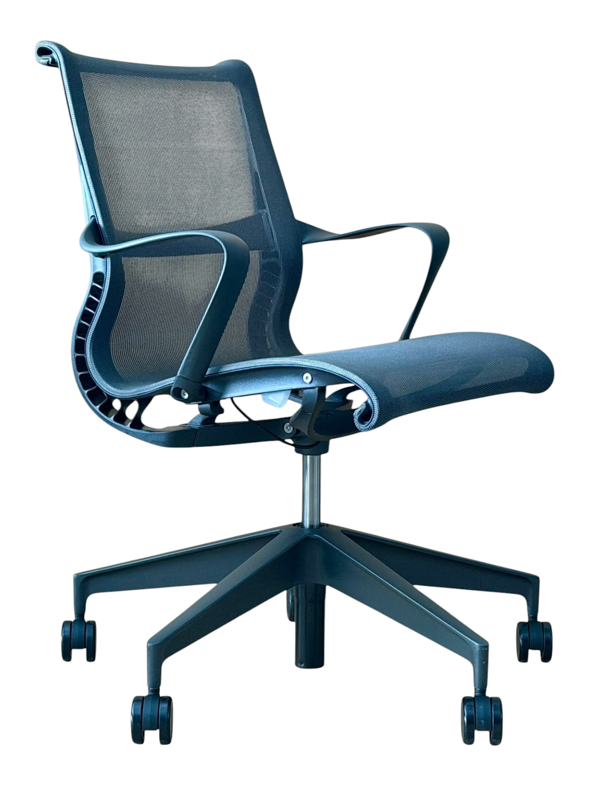 Refurbished Herman Miller Setu Mesh Chair – Graphite, Black Base