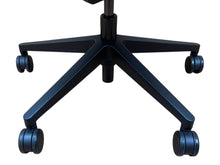 Grade A Refurbished Steelcase Gesture Office Chair – Navy image 10