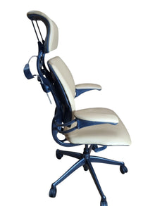 Refurbished Humanscale Freedom Headrest Chair – Vanilla image 6