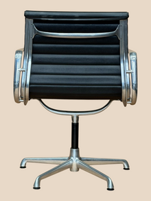 Refurbished Vintage ICF EA 108 Leather Conference Chair image 6