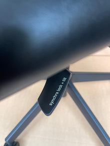 Refurbished Senator Dash Fully Adjustable Chair – Black PU image 9