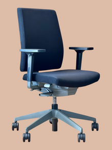 Refurbished Senator Freeflex Task Chair – Black Fabric, Grey Frame image 1
