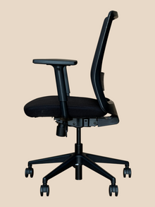 Refurbished Bestuhl S30B Mesh Office Chair in Black image 5