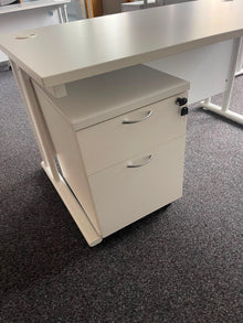 White Office Desk with Mobile Pedestal | 1400mm Workstation Desk | Refurbished Office Furniture UK image 4