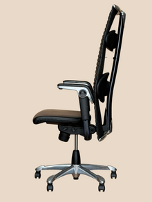 Refurbished HÅG Excellence 9331 Black Leather Chair image 5