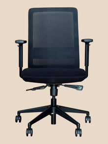 Refurbished Bestuhl S30B Mesh Office Chair in Black image 1