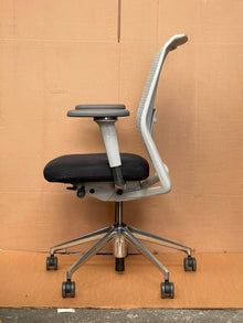 Refurbished Vitra AM Grey Mesh Ergonomic Task Chair image 7
