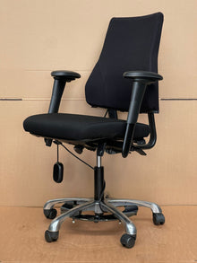 BMA Axia 2.0 High-Back Chair with Headrest & Footring – Refurbished image 4